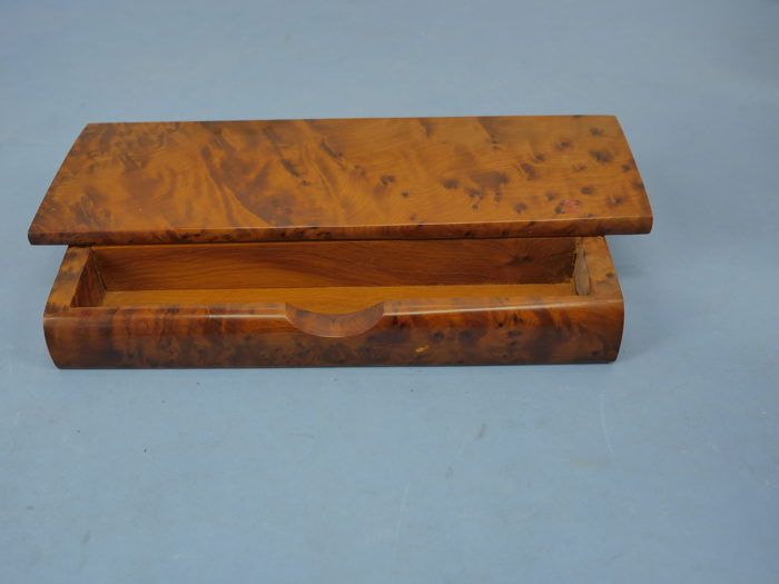 Organisateur de bureau en bois de Thuya, design élégant et fonctionnel
