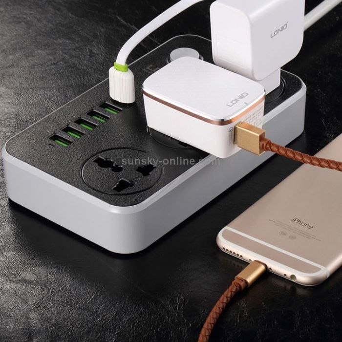 Multiprise universelle 5v, 4,1a, 4 station de charge usb, 3 prises