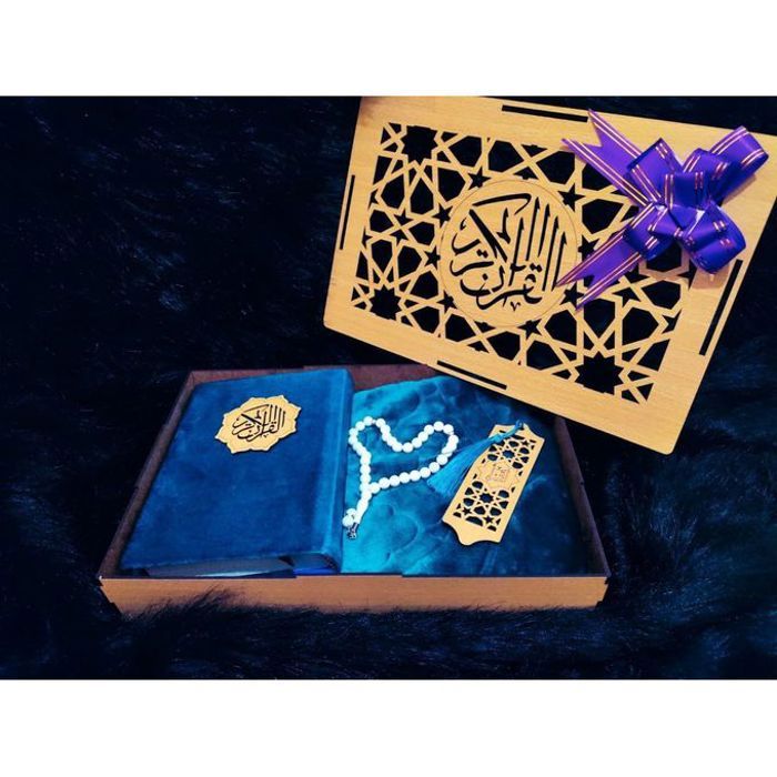 jolie Coffret cadeau avec tapis de prière 70cm*110cm+Tasbeeh et coran