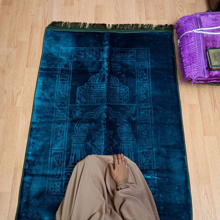 Tapis de prière - AL Imane - Bleu marine - Tissu doux - Motifs traditionnels - Rectangulaire