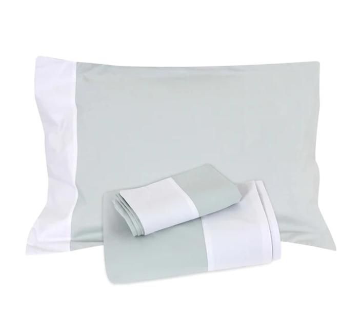 Drap plat - HALE - Pistache - 270x270 cm - 100% coton égyptien - Bordure blanche