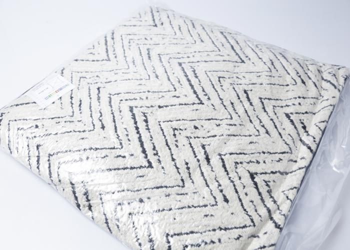 Coussin Jacquard Chenille 45x45cm Taupe – 450g