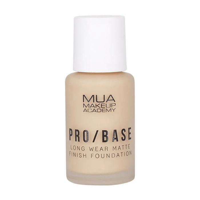Fond de teint - MUA - PRO BASE - Longue tenue - Fini mat - 30 ml - Teinte 130