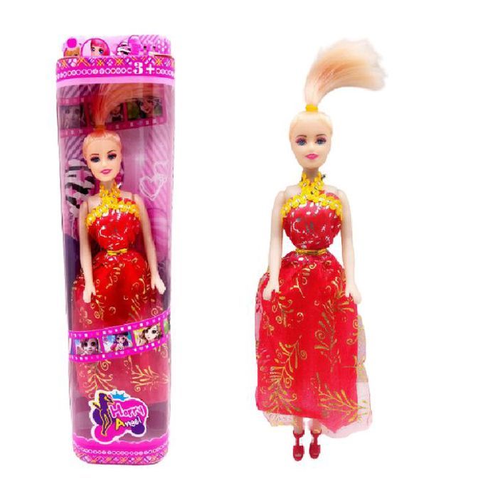 La poupée rouge et blonde
