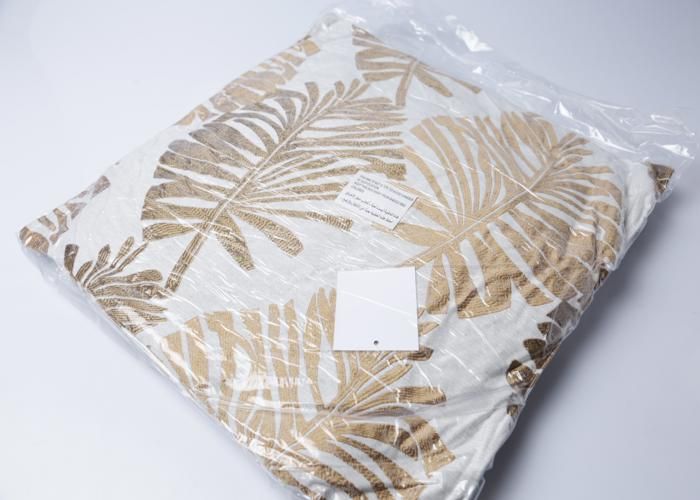 Coussin Épais Jacquard 45x45cm – 450g