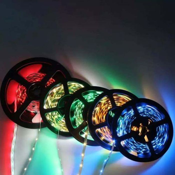 Led Strip Light  Rgb 5050 5M Flexible Étanche 16 Couleur, Télécommande Haute Qualité  Bluetooth Infrared