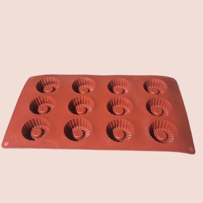 Moule en silicon pour madeleine ou chocolat 12