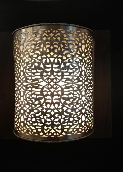 Applique Murale - LUMINAIRES D'ART DECO - Modèle VIELLEIT - Laiton - Parchemin - 30cm x 20cm