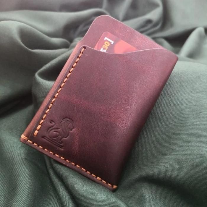 Porte-cartes en cuir - HANDMADE - Minimaliste - Marron - 8 cartes - Cuir ciré