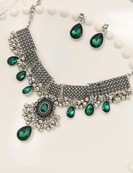 Collier Bohémien Avec Strass Et Paire Boucles D'oreilles