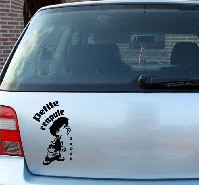 Sticker autocollant petite crapule a bord