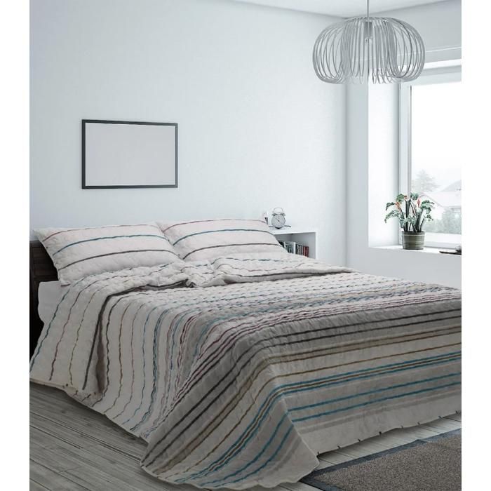 Couvre-lit bouti C/16 de la marque Mora 250x270 cm + 2 oreillers