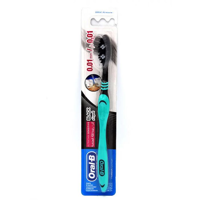 Oral-B Brosse à Dents Noir Ultrathin Sensitive - Couleur Aléatoire