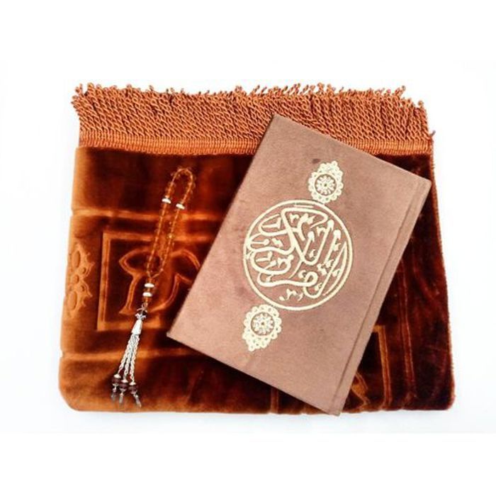 Coran avec couverture + tapis de prière + chapelet en cristal