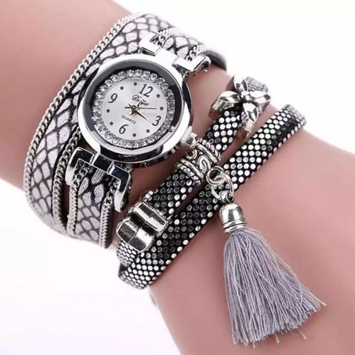 Montre Femme - Casuel - Bracelet Multi-rangs - Couleur Argent Clair - Style Tendance