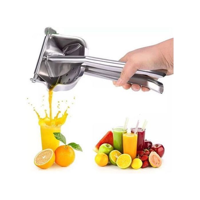 Presse-agrumes manuel utiliser et permet d'obtenir chaque morceau de jus du fruit.