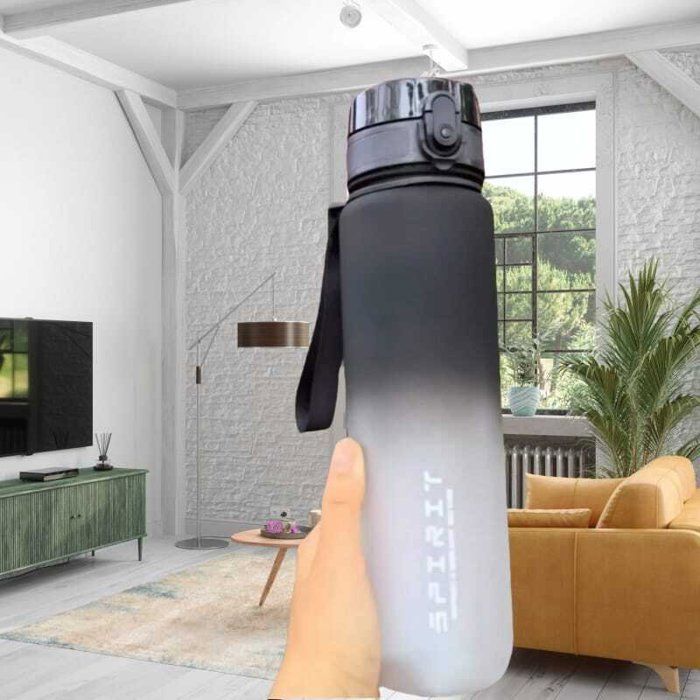 Bouteille d'Eau Sportive - Dégradé Élégant - 750ml - Polycarbonate - Étanche - Ergonomique