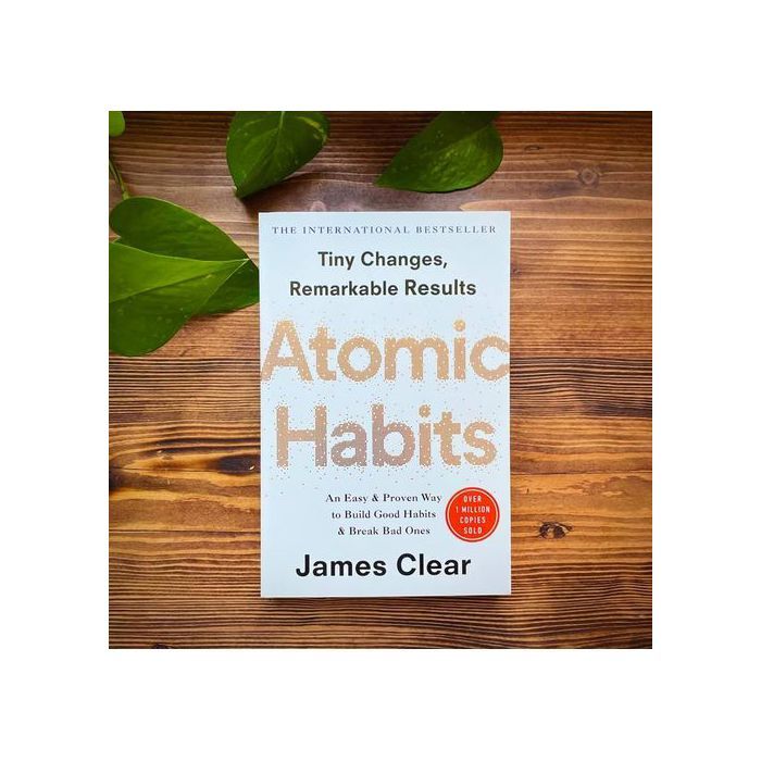Livre - ATOMIC HABITS - James Clear - Développement personnel - Guide pratique - 2018