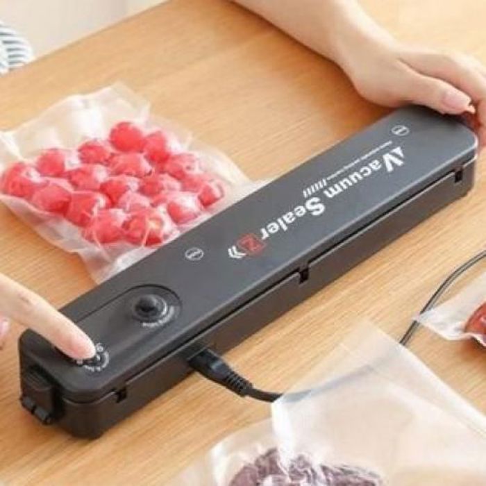 VACUUM , Scelleuse sous vide pour l'emballage et la conservation des aliments