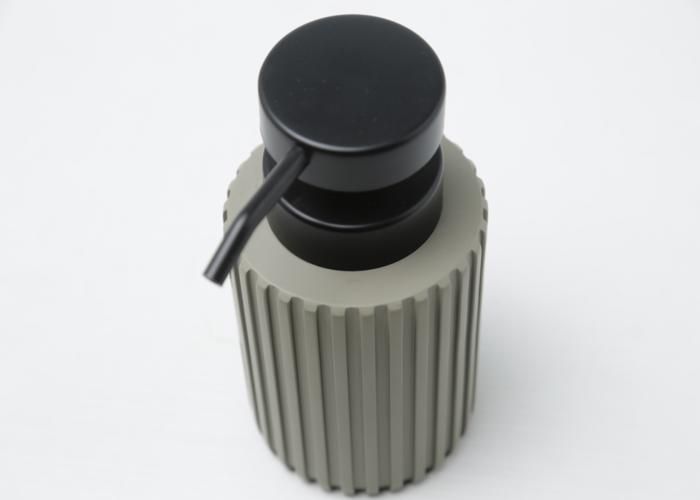 Distributeur de savon - GENERIC - Beige et Noir - PVC - Design moderne - Accessoires de salle de bain