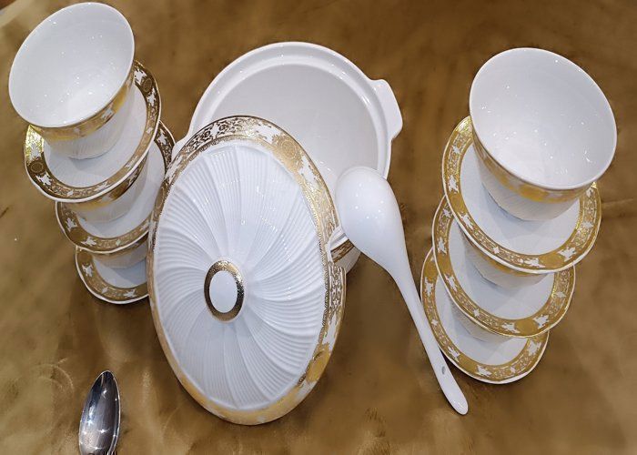 Soupière et service à soupe 15 pièces en porcelaine blanche