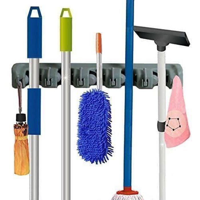 Organisateur Outils de Nettoyage - BROOM HOLDER - Support Pour Balai - Plastique - Résine - Mixte