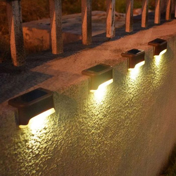 Lot De 4 Lampes à énergie Solaire éclairage D'extérieur Escaliers Patio et Jardin