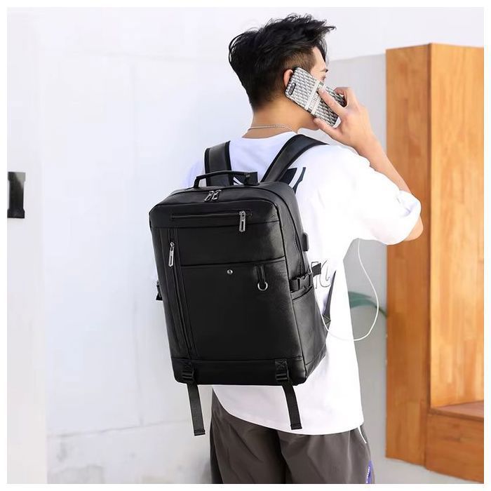 Sac à dos - GENERIC - Cuir noir - 17 pouces - Port USB - Unisexe