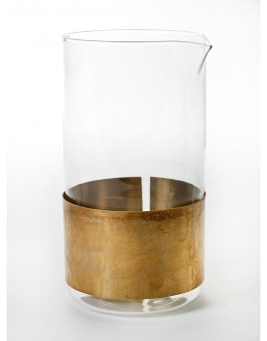 Carafe avec manchon en cuivre