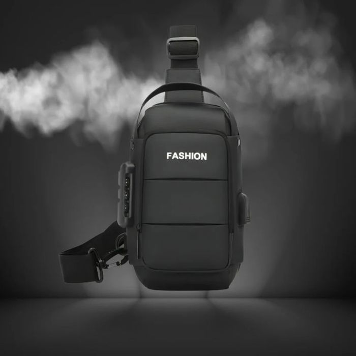 Sac Bandoulière Antivol Homme  NOIR – USB Charge & Sécurité – Design Compact FASHION