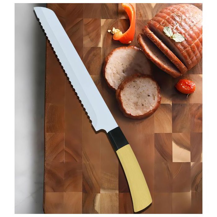 Couteau de chef en inox avec lame affûtée et poignée ergonomique, idéal pour la cuisine maison.