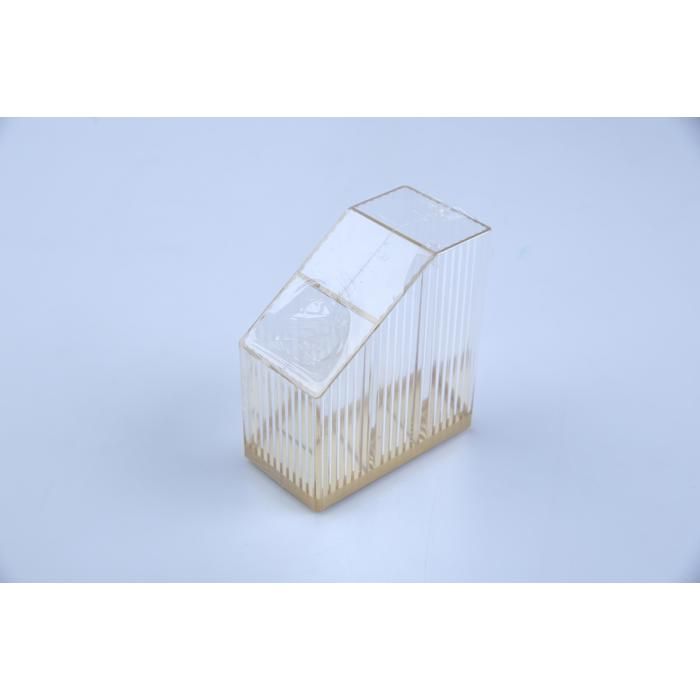 Boîte à maquillage transparente 2559 A
