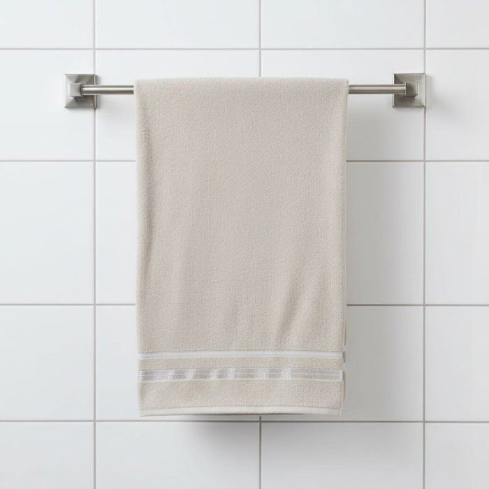 Serviette de toilette en coton uni doux et absorbant - beige