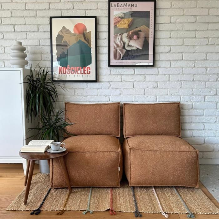POUF +COUSSIN
Dimension: 
pouf  60*60*35 cm  
 coussin 60*45*13 cm