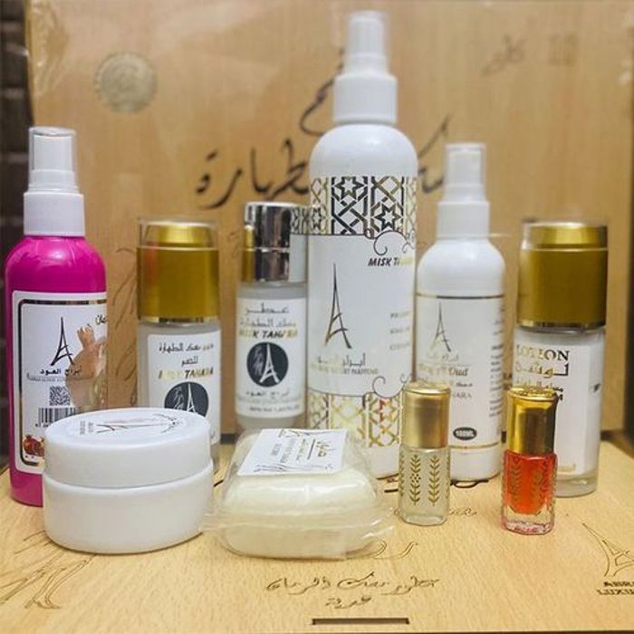 Coffrets MUSK TAHARA de pureté original de féminité 10 PIECES