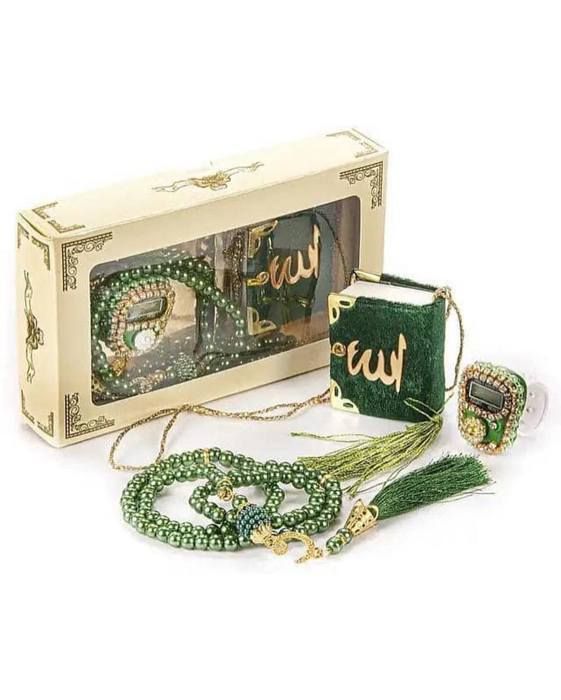 Le coffret cadeau comprend un Tasbeeh, un mini Coran et un tasbeeh numérique de doigts