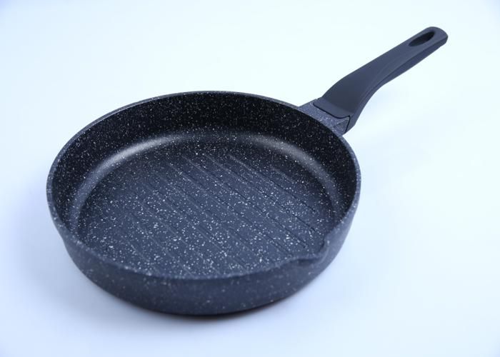 Poêle à frire - Aluminium - REF305 - 28 cm - Anti-adhésif - Design léger