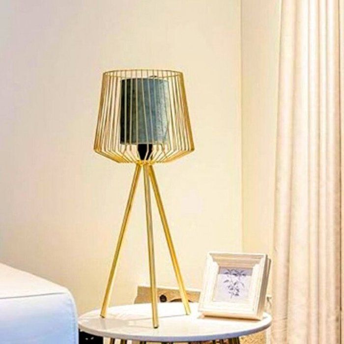 Lampe de table N° 4