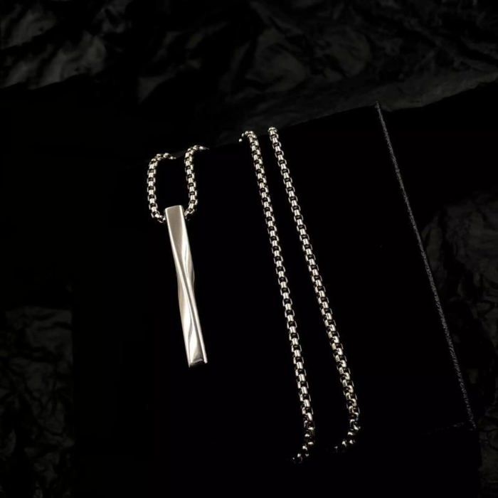 Collier pour et hommes femmes en acier