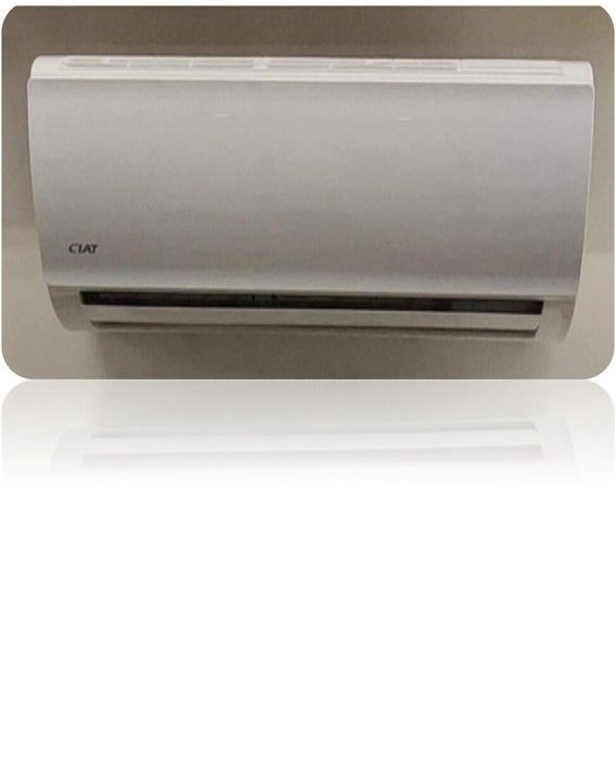 Climatiseur Mural - CIAT - 12000 BTU - Silencieux - Design compact - Affichage LED