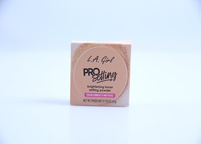 L.A Girl Pro.Set Bright Loose Powder-Golden Yellow