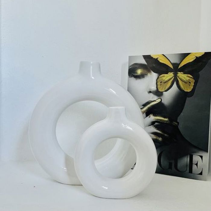 Vase décoratif - GENERIC - Donut vase - Céramique blanche - Design moderne - Élégance simple