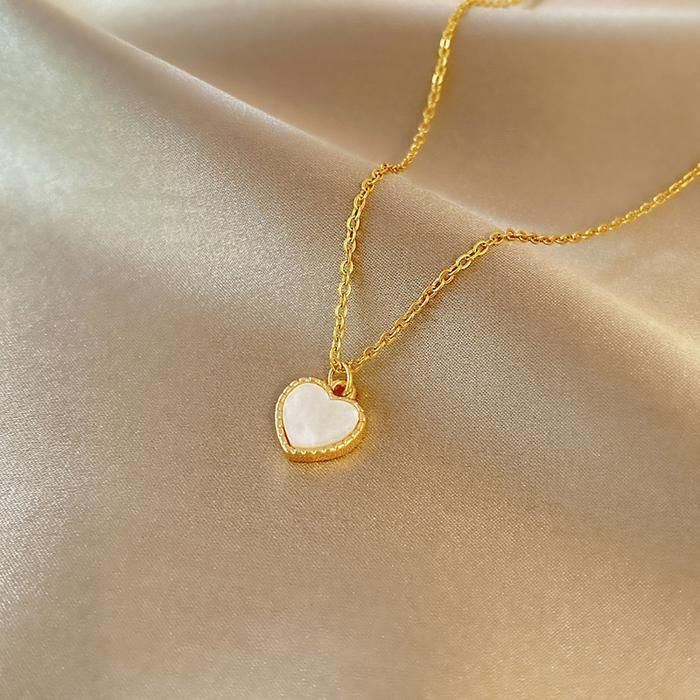 Clémentine Paris Collier décoré en forme de cœur - CG042