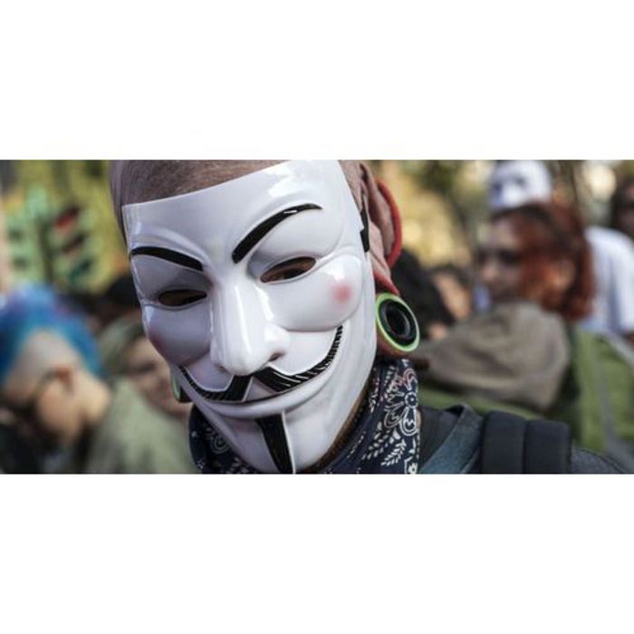 Masque Halloween - V pour Vendetta - Multicolore - Mixte - Taille 19cm x 16cm - 1 pièce