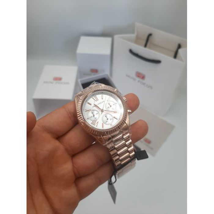 Montre Femme - Mini Focus - Collection 2024 - Acier Inoxydable - Résistante à l'eau - Style Chic