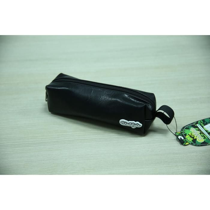 Trousse pour stylos - GENERIC - Cylindrique - Similicuir - Zippée - Noir