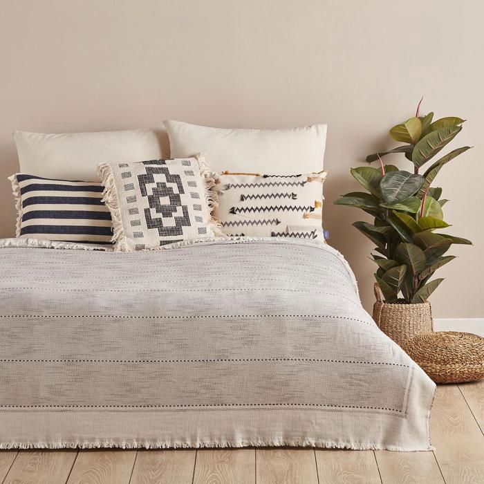 Couvre-lit - BELLA MAISON - Logan - Ecru - 100% coton - 160x240 cm