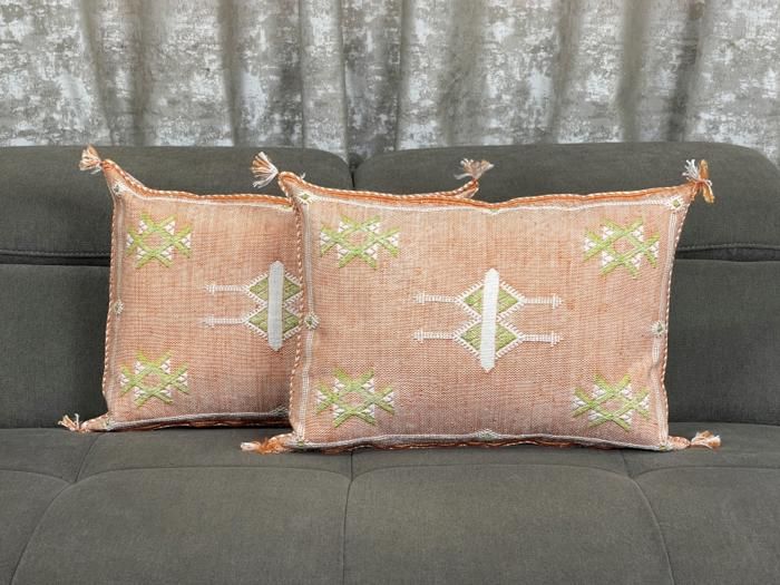 Coussin en Soie de Cactus ApricotGlow