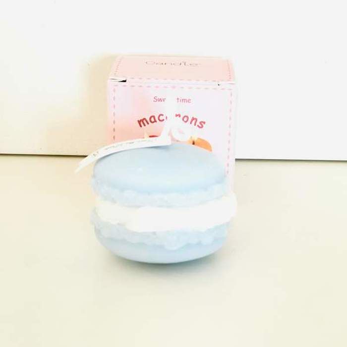 Bougie parfumée - Bleu - Macaron - Parfum chocolat et cerises - Cire premium - Design réaliste