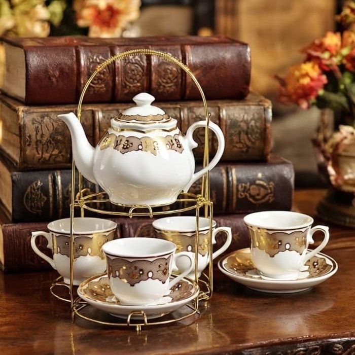 Service à Thé 13 pieces en porcelaine de chine de tres haute[800 ML la theire et 6 tasseS 180ml]13 PCS
